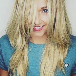 Meet your Posher, Ashley